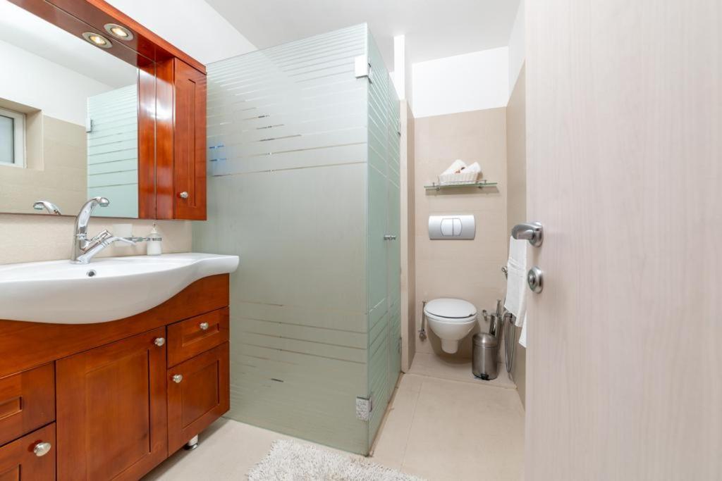 Art Apartment In Mamila - Art & View Jerusalem Exterior photo